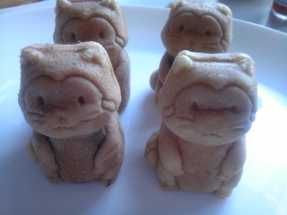 ���X�J���̐l�`��