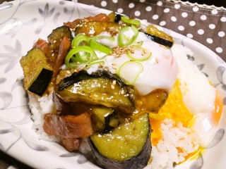 �i�X�ƃE�B���i�[�̉��ʃv���[�g